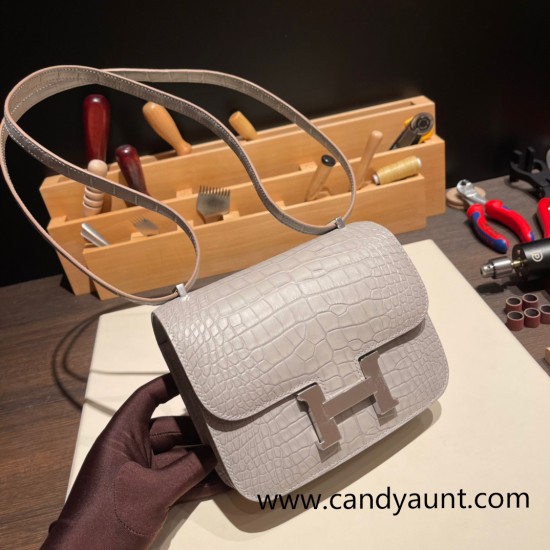 Hermes Constance 19cm Crocodile 80 /Pearl Grey (Gris Perle) 18cm Full Handmade