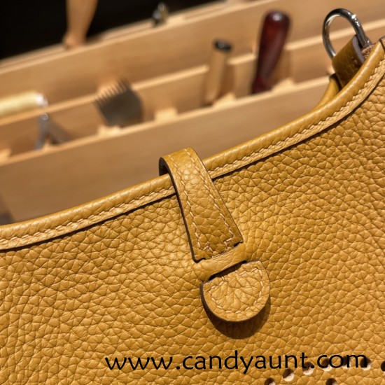 HERMES TPM Mini Evelyn Clemence 2S/ Sesame  