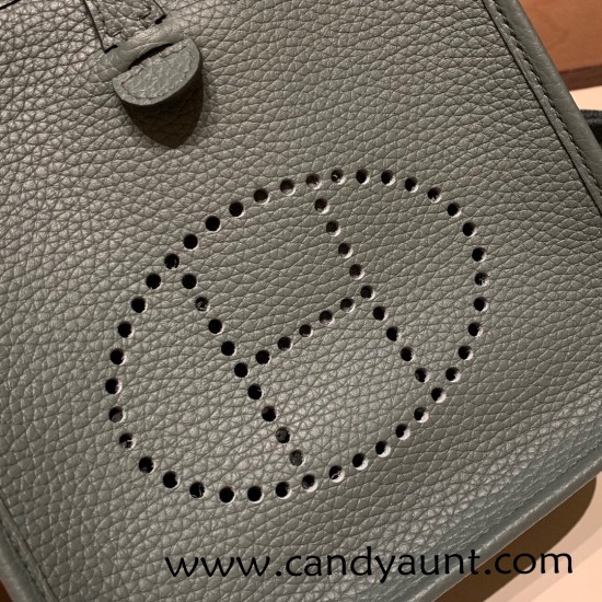 HERMES TPM Mini Evelyn Clemence 63/Vert Amande SilverHardware