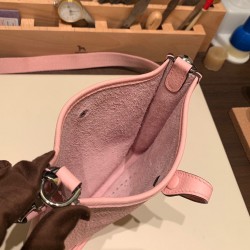 HERMES TPM Mini Evelyn Clemence 3Q /Rose Sakura SilverHardware