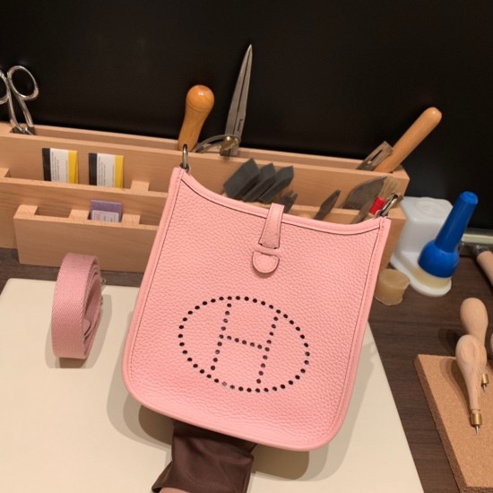 HERMES TPM Mini Evelyn Clemence 3Q /Rose Sakura SilverHardware