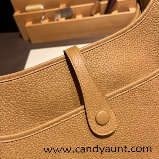 Hermes Evelyn 29cm Clemence 18 4B /Biscuit Gold Hardware