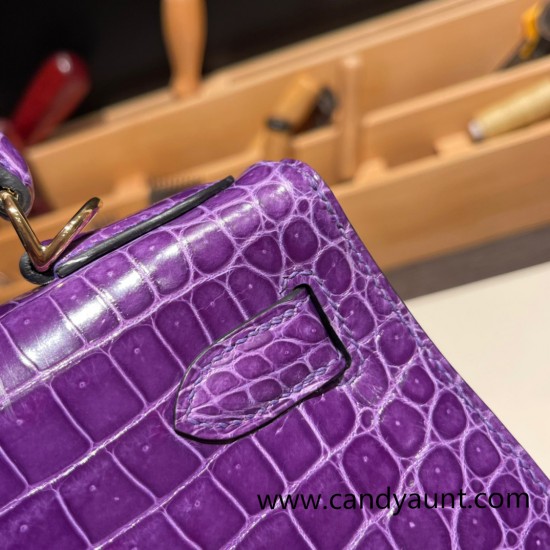 Hermes Kelly 28CM Porosus Crocodile 96 / Violet GoldHardware 033