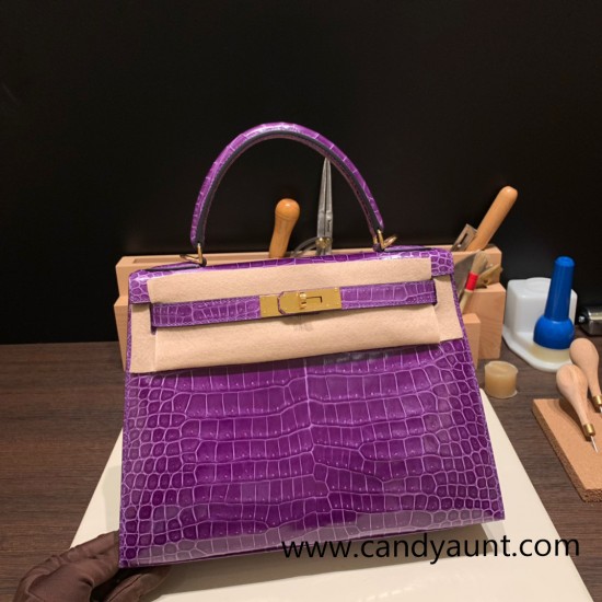 Hermes Kelly 28CM Porosus Crocodile 96 / Violet GoldHardware 034