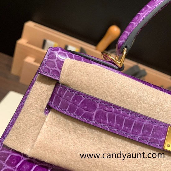 Hermes Kelly 28CM Porosus Crocodile 96 / Violet GoldHardware 034