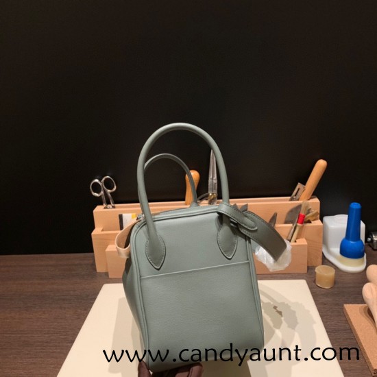 Hermes Lindy 26cm swift 63/ Vert Amande Silver Hardware lindy26-007