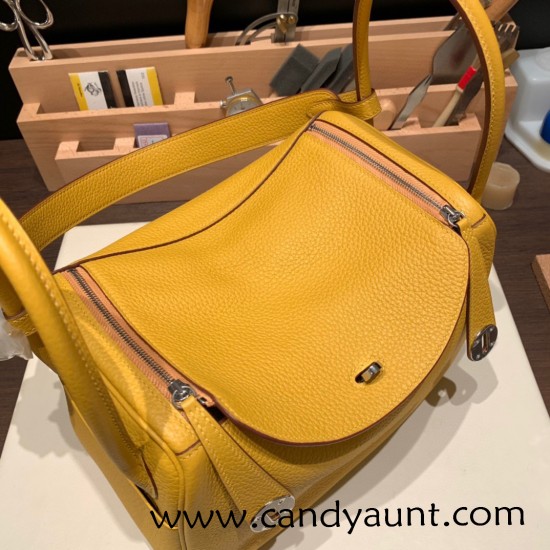 Hermes Lindy 26cm Clemence 9D /Jaune Ambre Silver Hardware lindy26-018