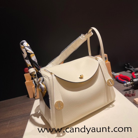 Hermes Lindy 26cm Clemence I2 /Nata Gold Hardware lindy26-021