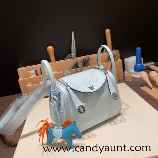 Hermes Mini Lindy 7R /Azur Silver Hardware 017