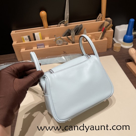 Hermes Mini Lindy 7R /Azur Silver Hardware 017