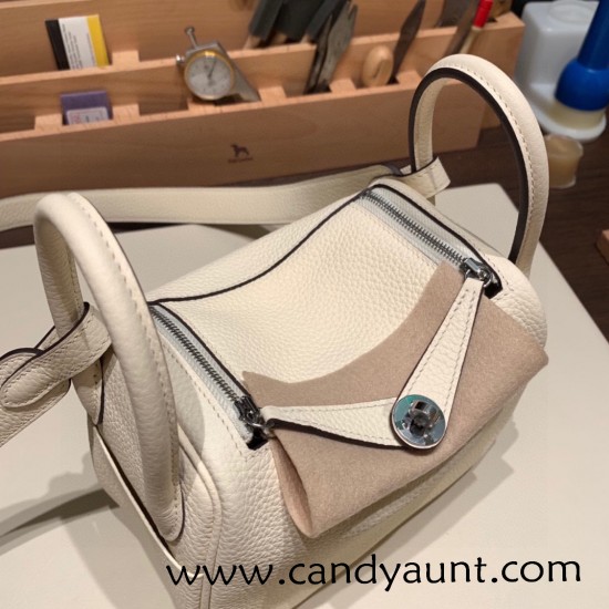 Hermes Mini Lindy Clemence I2 /Nata Silver Hardware 051