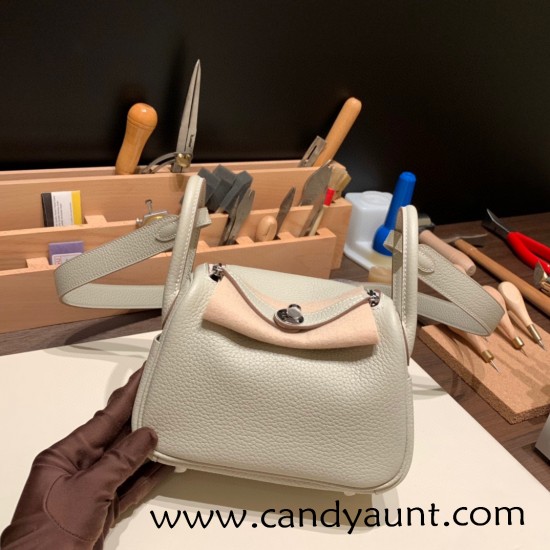 Hermes Mini Lindy Clemence 80 / Pearl Grey Silver Hardware 109